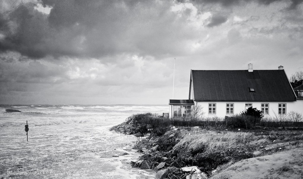Storm over Hornbæk December 2013 - Hus tæt ved vandet